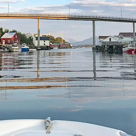 8 Person In Averoy-by Traum Vakantiehuis Sveggen