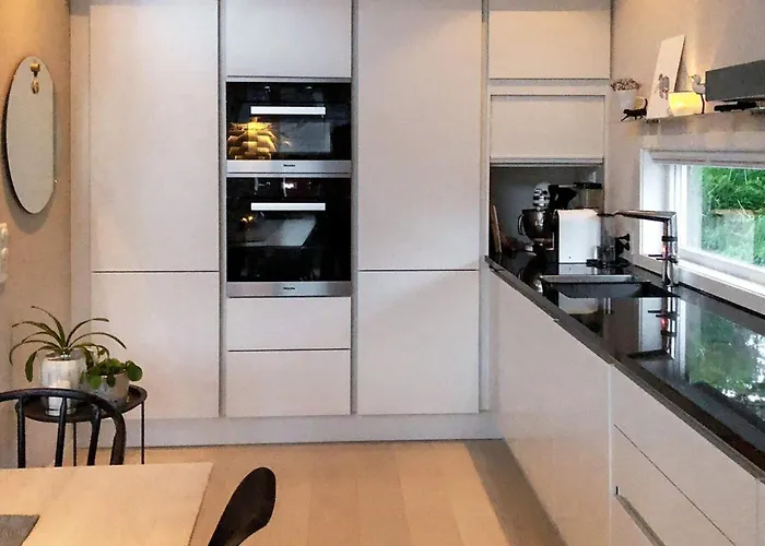 Feriehus 8 Person In Averoy-by Traum *